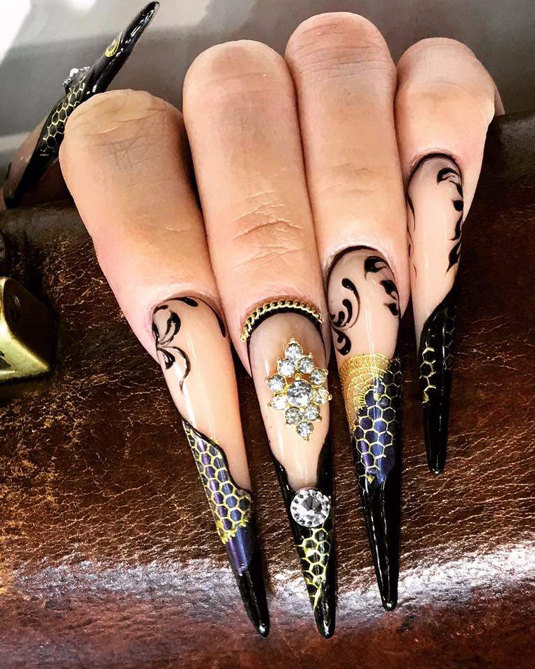 Corso ricostruzione unghie